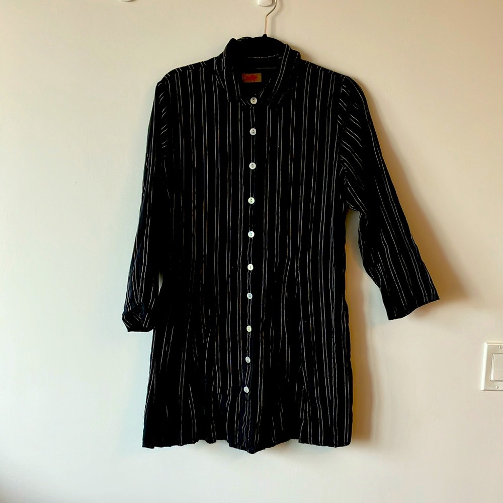 Tulip 100% cotton black and white striped top.